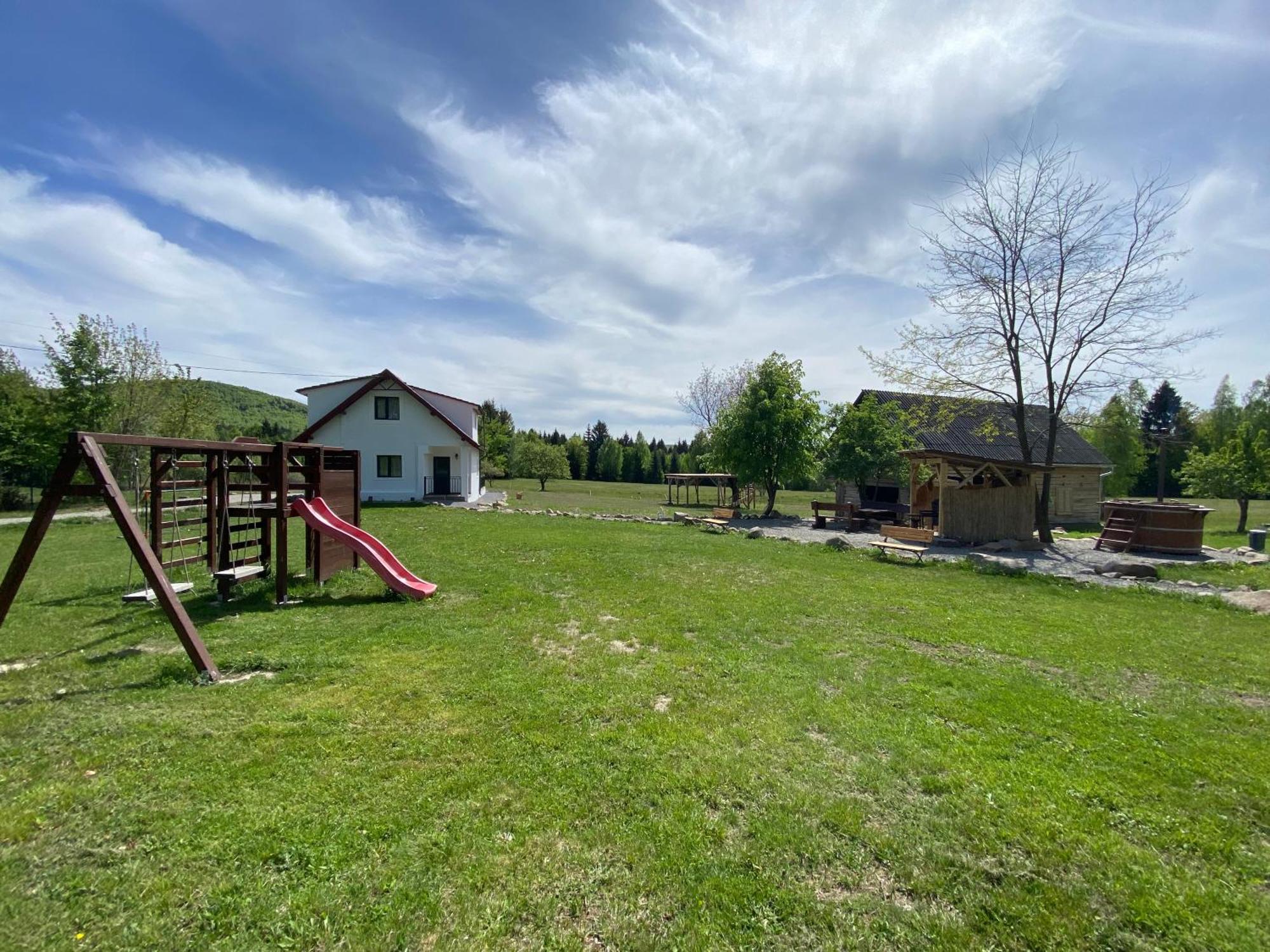 Holiday Nature House Izvoare  Dış mekan fotoğraf
